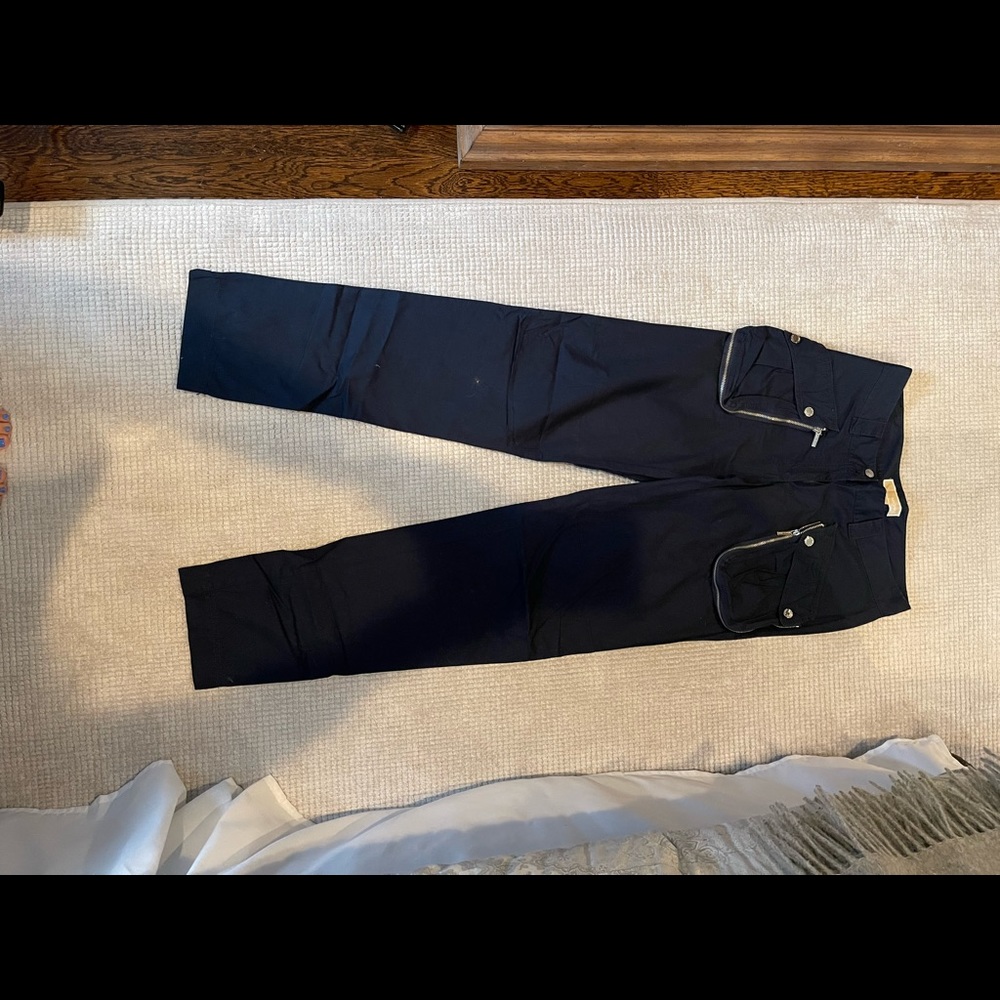 Great zipper detail summer weight blue pants